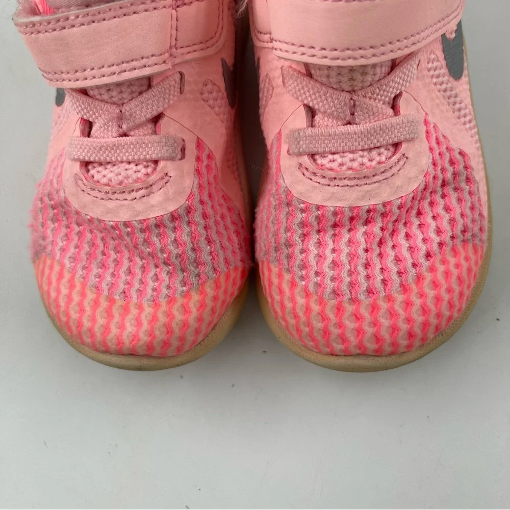 Nike Girl’s Revolution 4 - SZ 7C - Pink Hook & Loop Mesh Sneakers Shoes